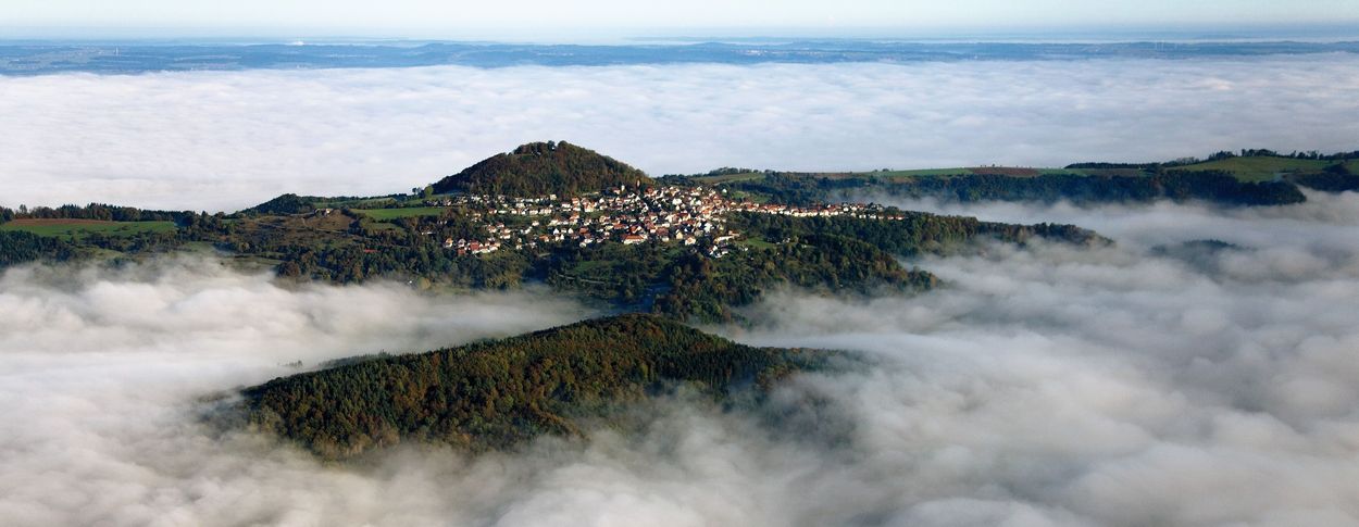 Ruines du château de Hohenstaufen, Vue aérienne